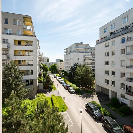 Mokotów Spacious By Bookinghost Apartment
