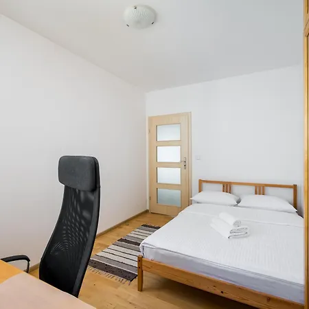 Mokotów Spacious By Bookinghost Apartment